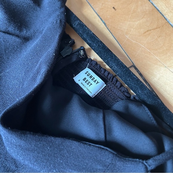 Aritzia Sunday Best Sz 4 Classic Little Black Mini Dress - Picture 12 of 13